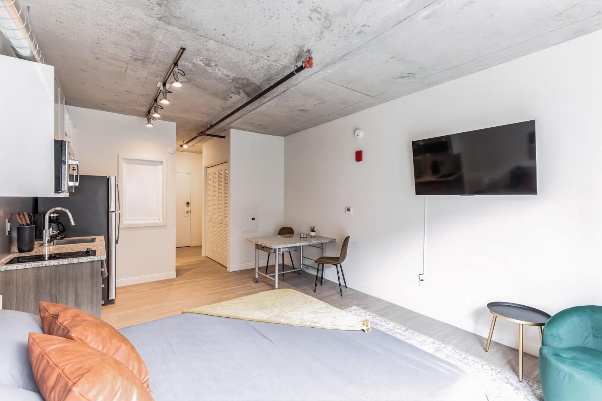 Urban Elegance Studio Oasis Prime Location クリーブランド エクステリア 写真